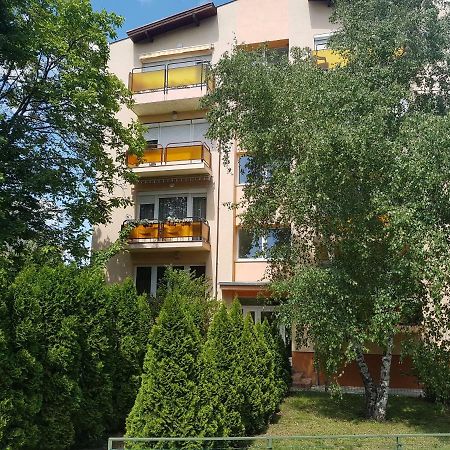 Bazsi Apartman Siófok Extérieur photo