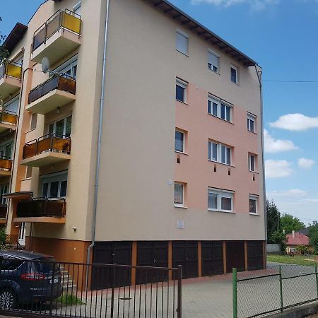 Bazsi Apartman Siófok Extérieur photo